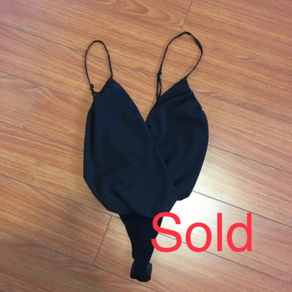 🌻BACKLESS BODYSUIT🌻